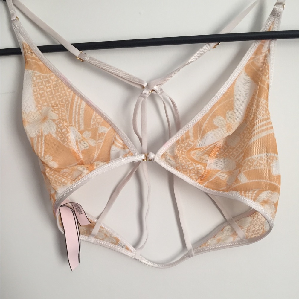 VICTORIA’S SECRET BRALETTE